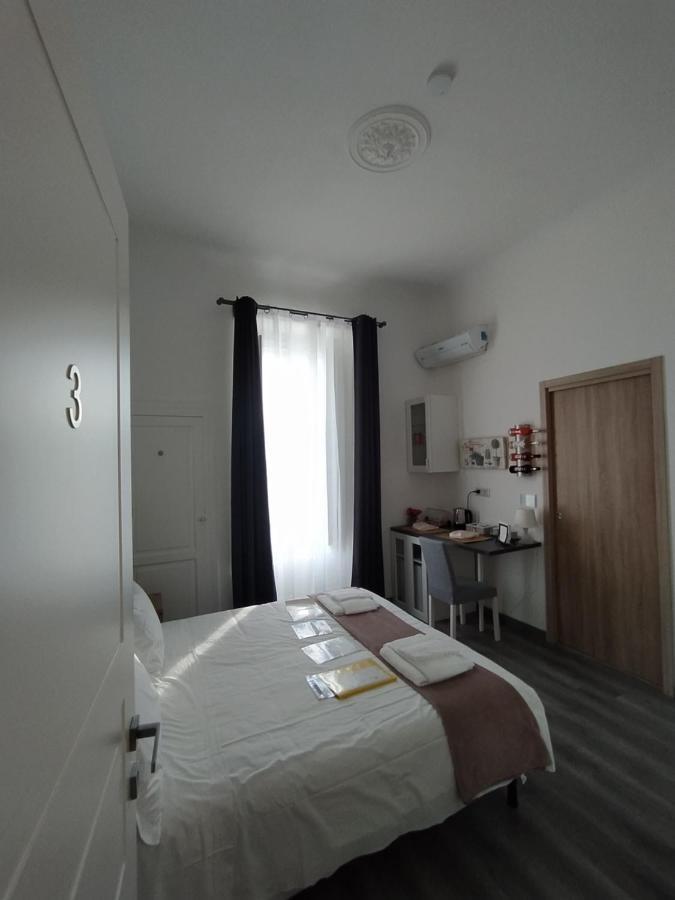 Domus Nikolai Hotel Bari Eksteriør billede
