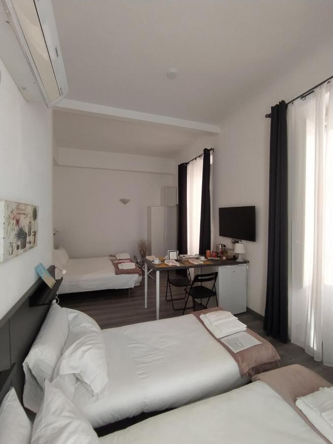 Domus Nikolai Hotel Bari Eksteriør billede