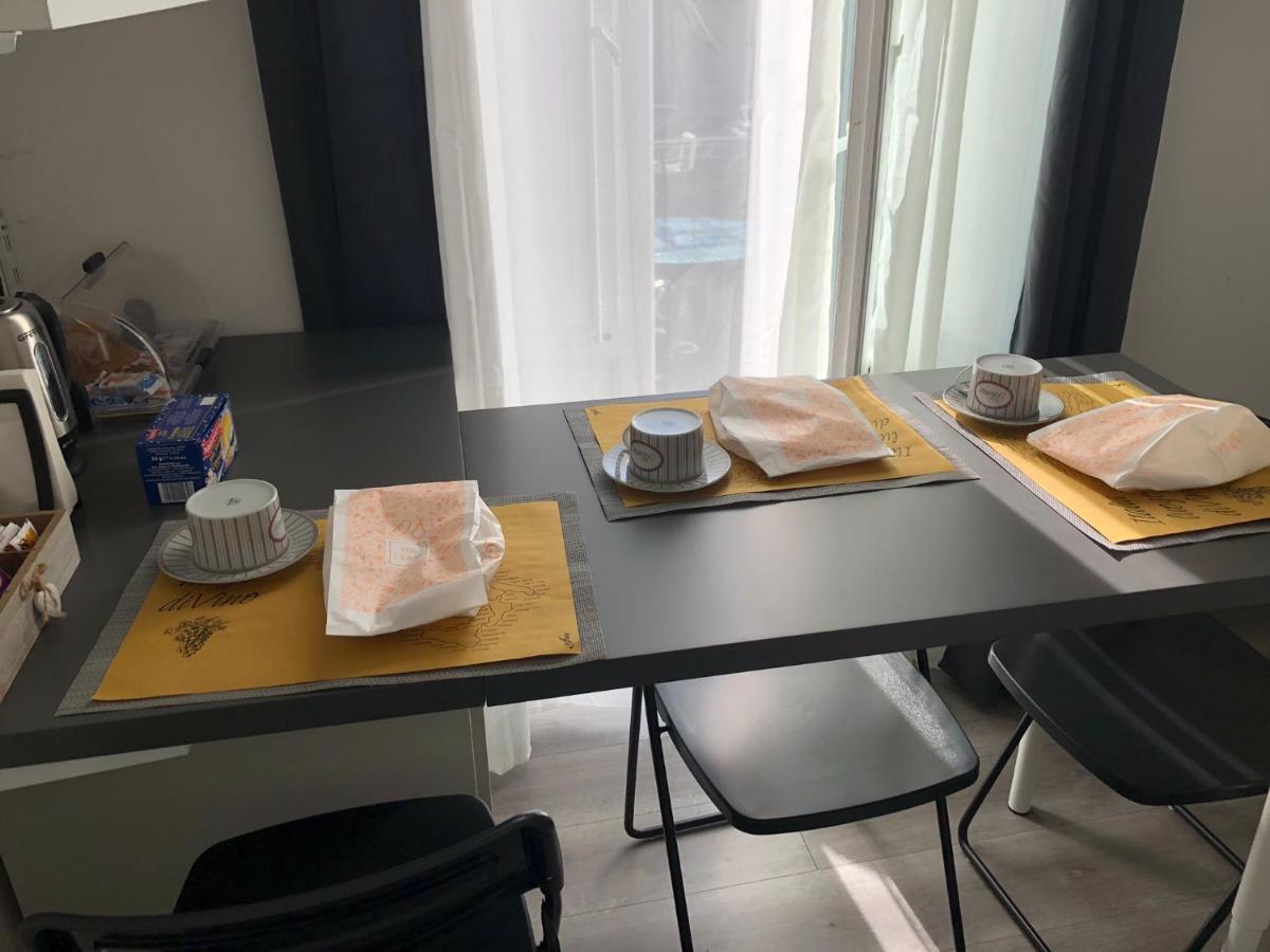 Domus Nikolai Hotel Bari Eksteriør billede