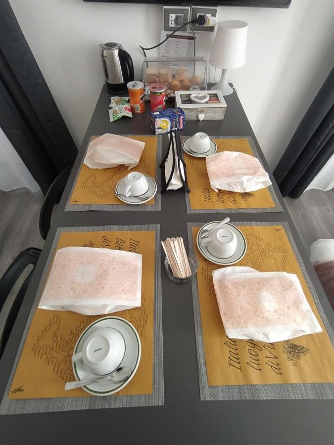 Domus Nikolai Hotel Bari Eksteriør billede